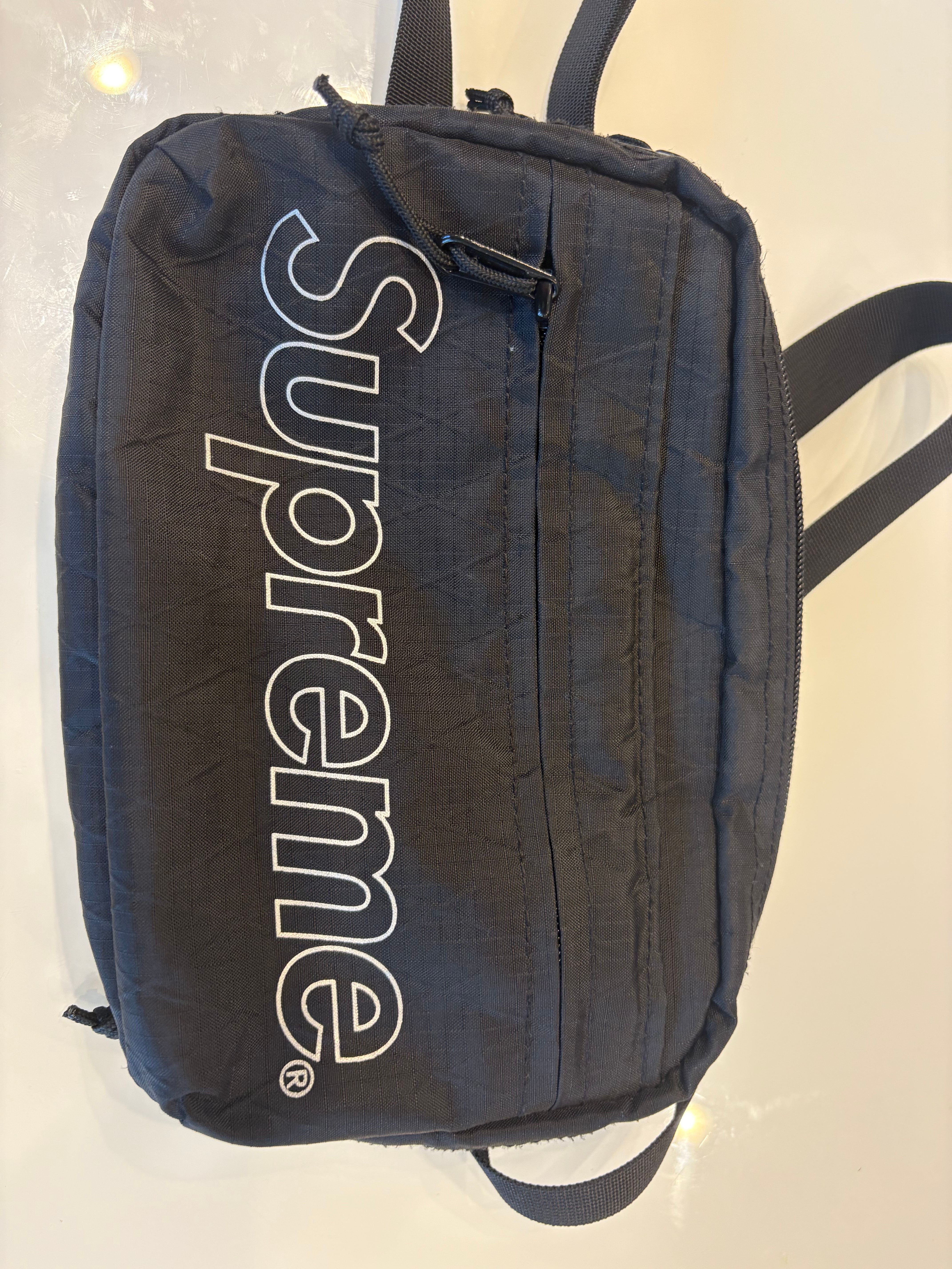Supreme 18FW Shoulder Bag 