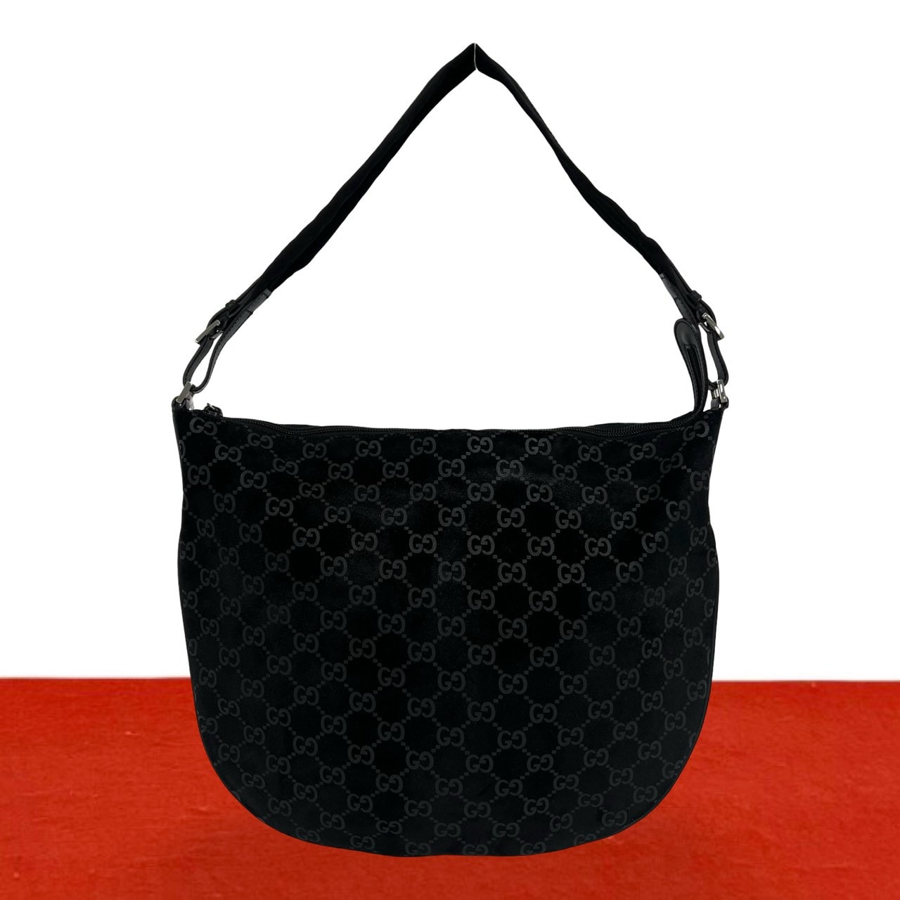 GUCCI グッチ GG 柄 スウェード ショルダーバッグ ブラック
 19777