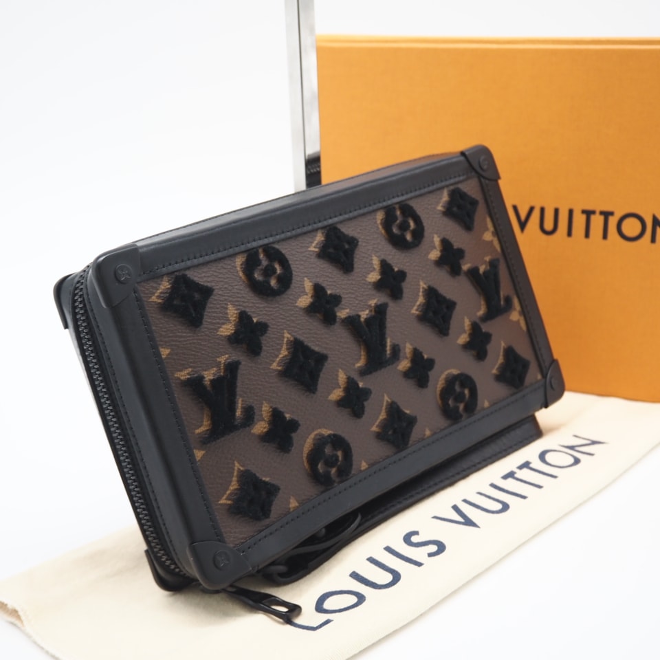 美品 LOUIS VUITTON ルイ・ヴィトン タフタージュ ソフトトランク クラッチ M45061 ショルダーバッグ ブラウン ブラック コーティングキャンバス レザー タフタージュ メンズ