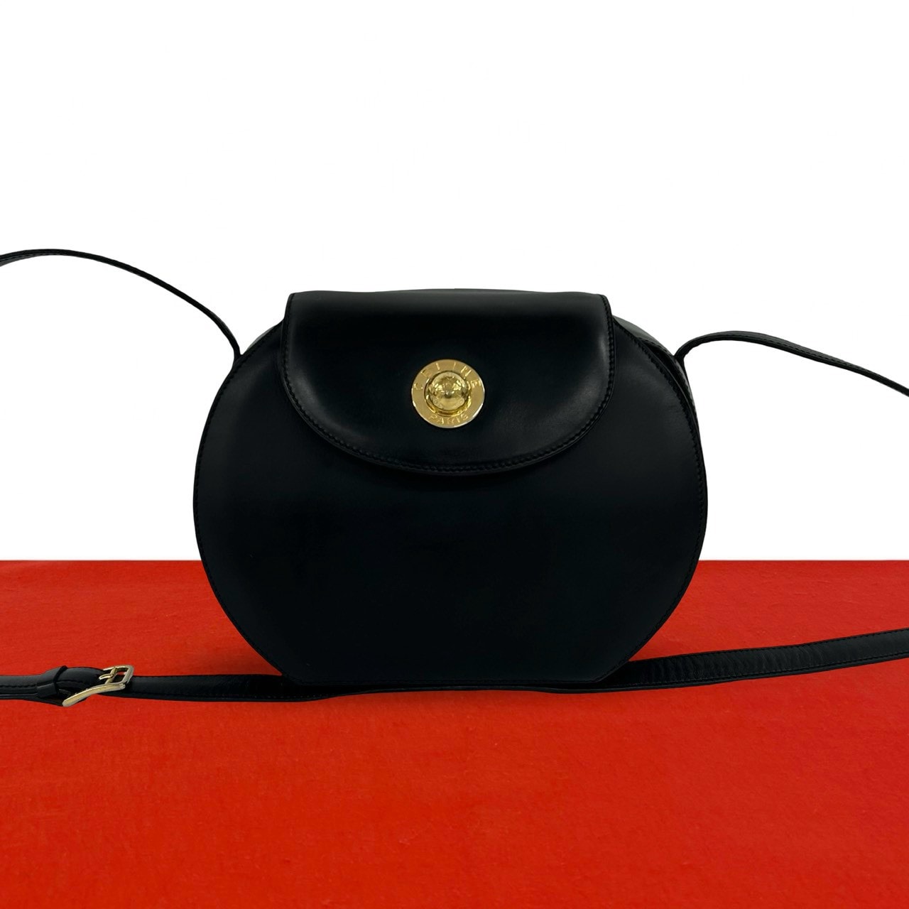CELINE セリーヌ スターボール ロゴ 金具 カーフ ショルダーバッグ ブラック
35768