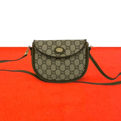 GUCCI グッチ グッチプラス ロゴ 柄 レザー PVC ショルダーバッグ ブラウン
15744