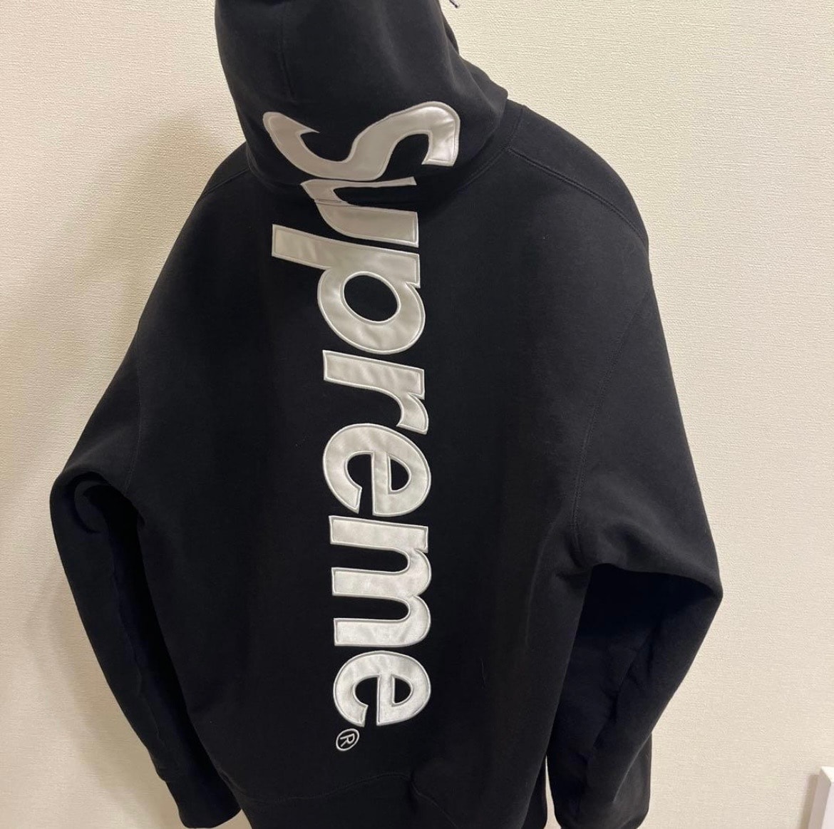 Supreme Satin Applique Hooded Sweatshirt "Black" (24FW)