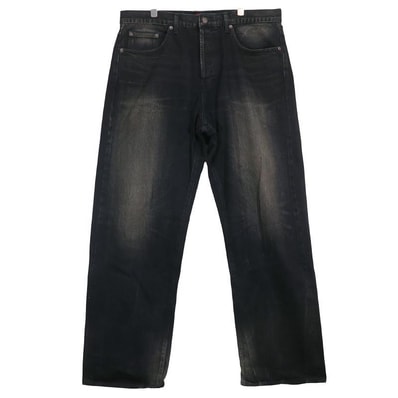 Supreme Distressed Loose Fit Selvedge Jean (25FW) "Washed Black"