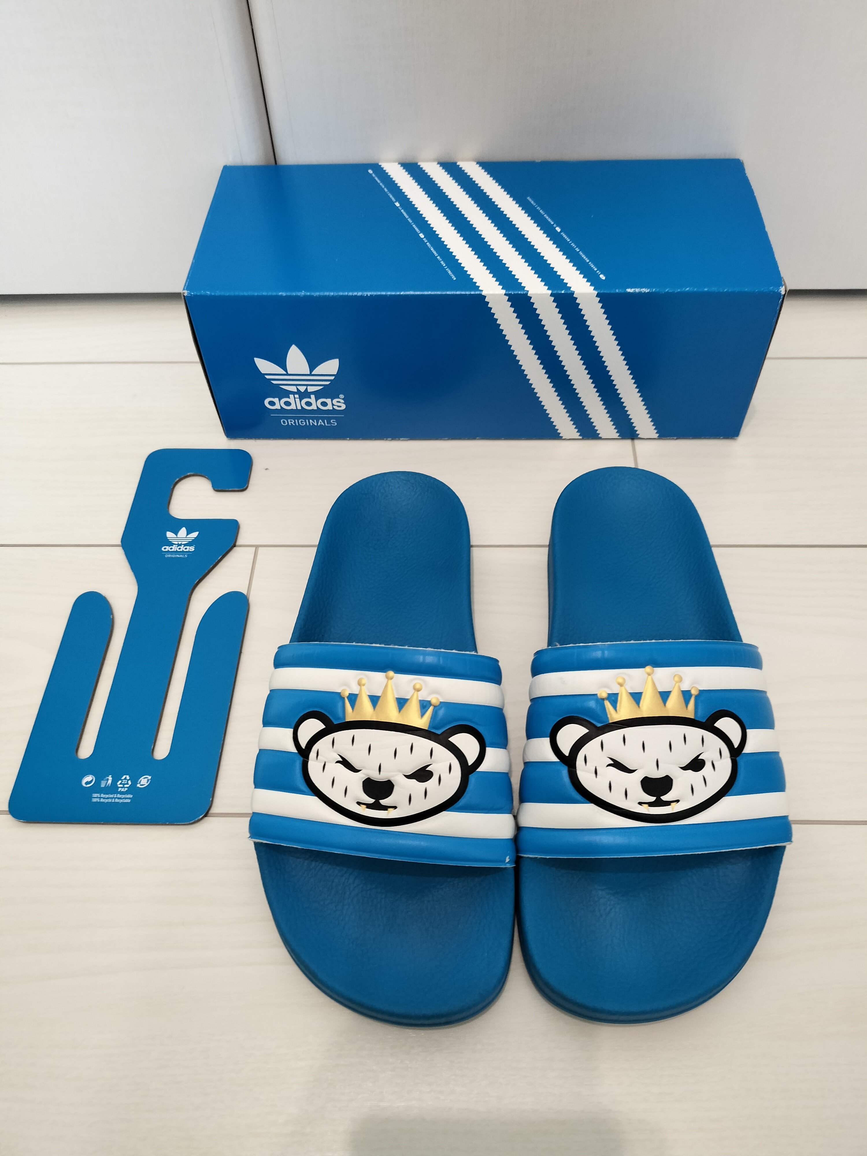 adidas ADILETTE NIGO MADE IN ITALY アディダス アディレッタ サンダル ニゴー コラボ ベアー ブルー イタリア製 シャワーサンダル S75558