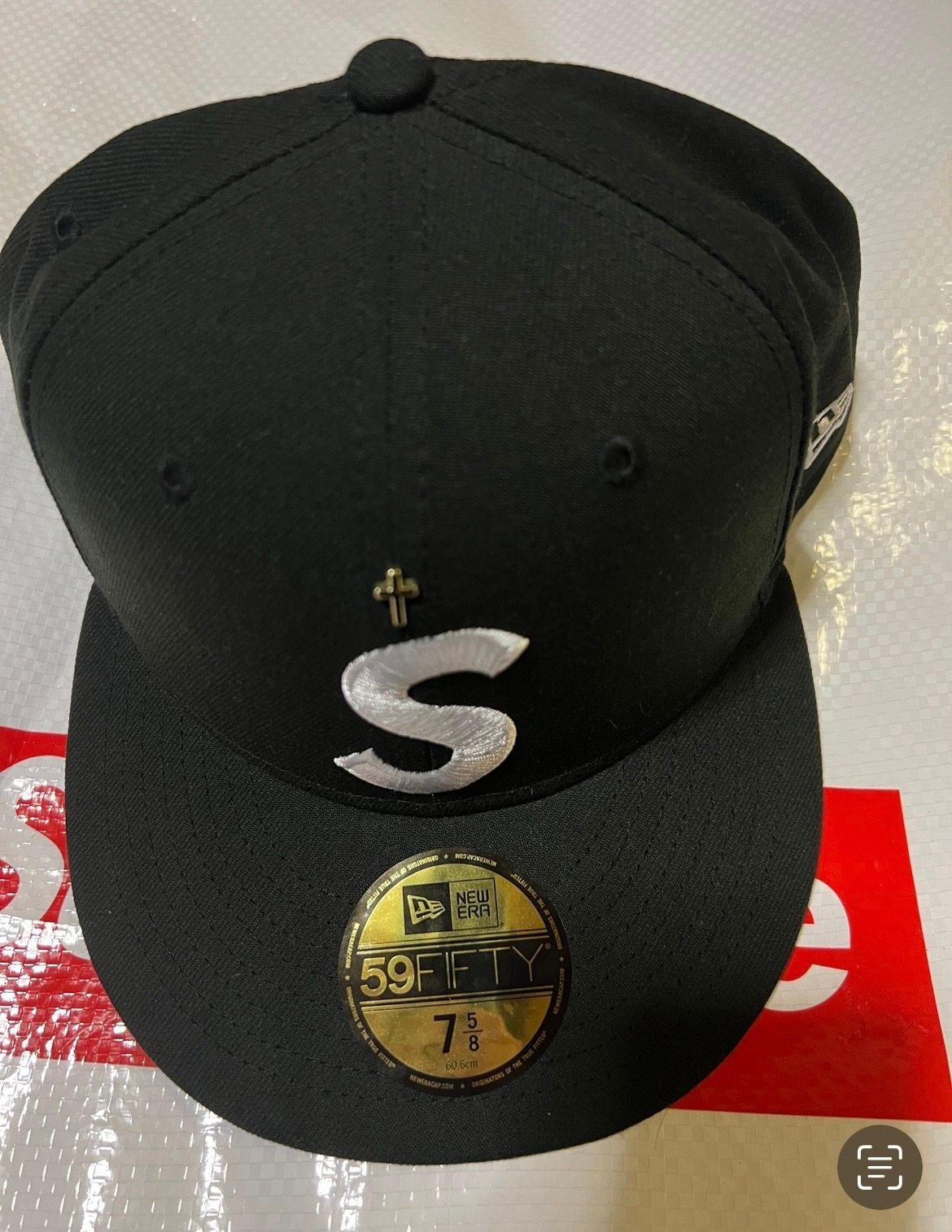 Supreme Gold Cross S Logo New Era "Black"