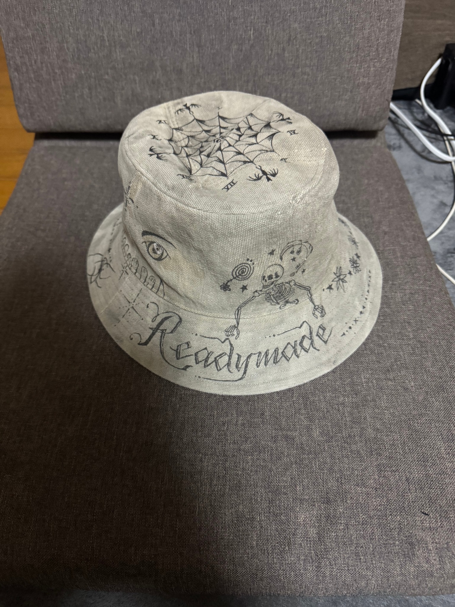 READYMADE x Dr.Woo Tatoo Bucket Hat "White"