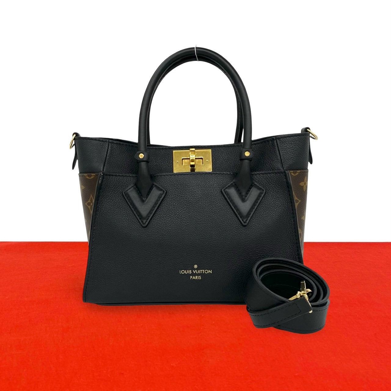 LOUIS VUITTON ルイヴィトン オンマイサイド PM モノグラム レザー PVC ショルダーバッグ ブラック
18319