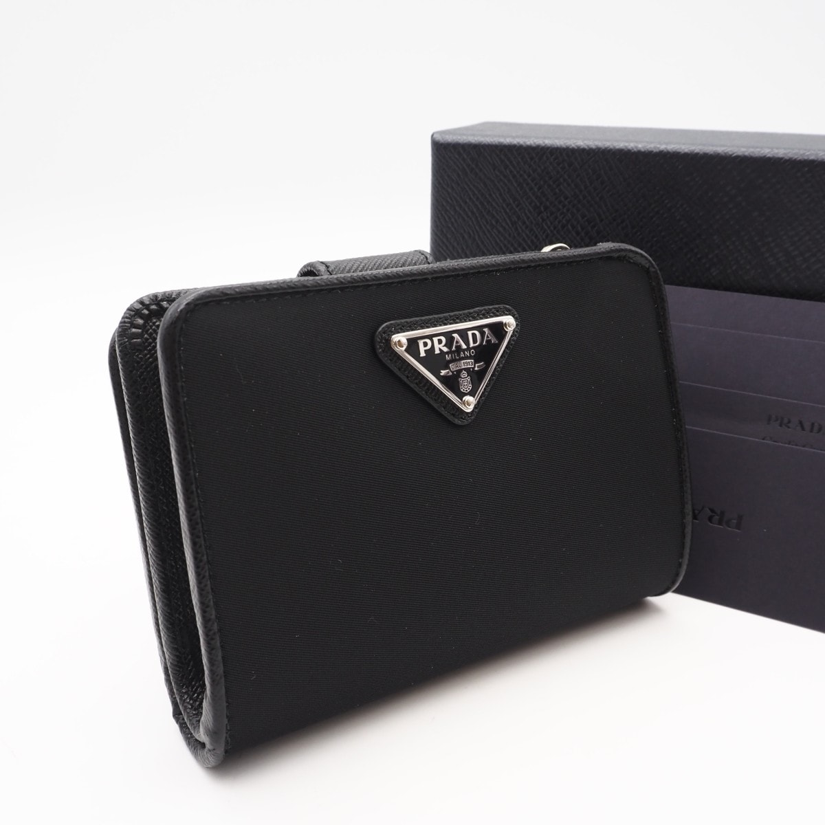 未使用 PRADA プラダ テスート レザー コンパクトウォレット 1ML018 二つ折り財布 ブラック ホワイト ナイロン サフィアーノ メンズ