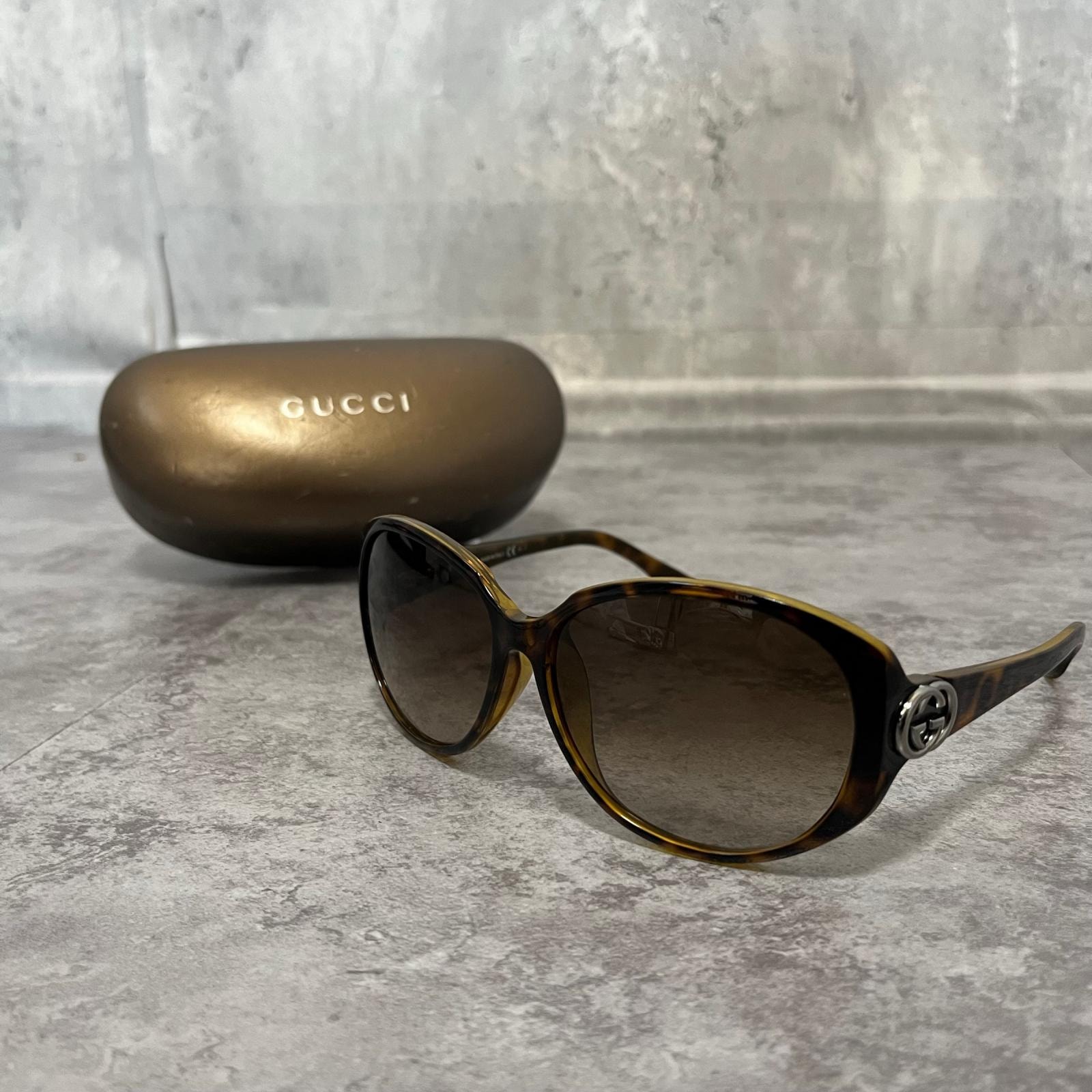 【GUCCI】グッチ サングラス ケース付き バタフライ型 べっ甲柄 ハバナ ブラウングラデーションレンズ 大きめフレーム フルリム レディース