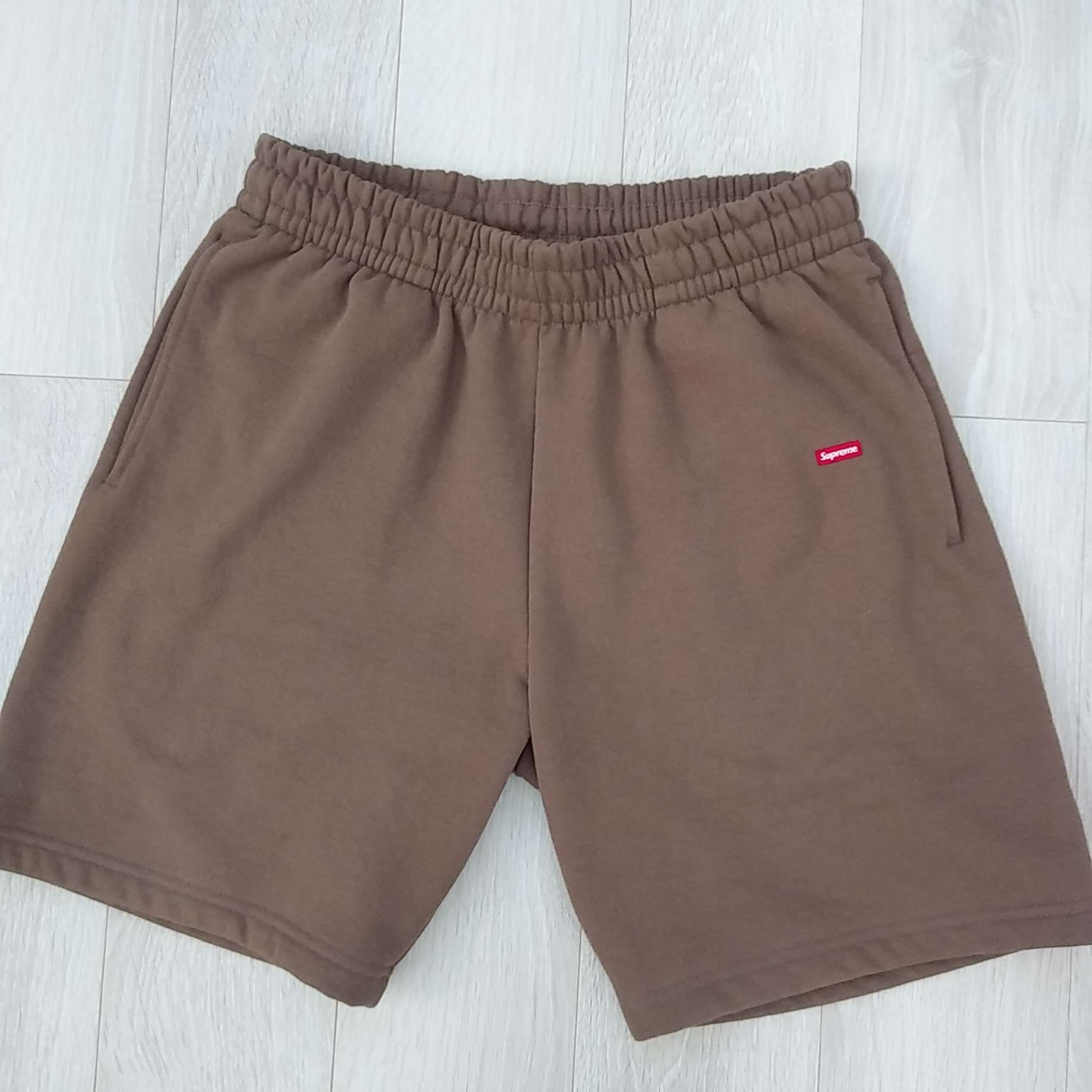 Supreme Small Box Sweatshort "Multi"