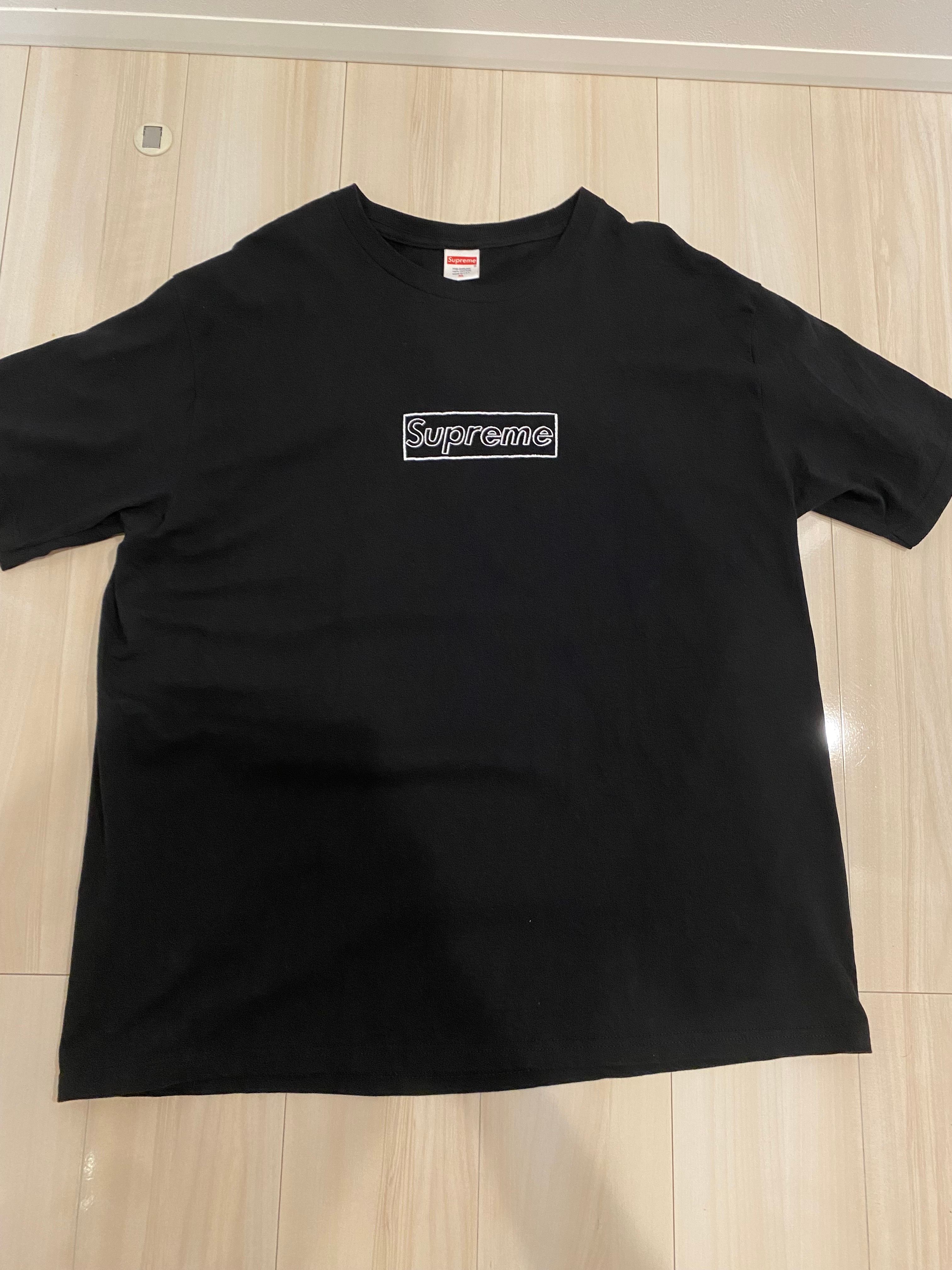 Supreme KAWS Chalk Logo Tee "Black"