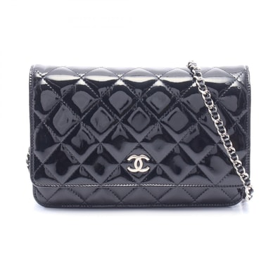 シャネル CHANEL マトラッセ ショルダーバッグ バッグ パテントレザー レディース ブラック系 【中古】