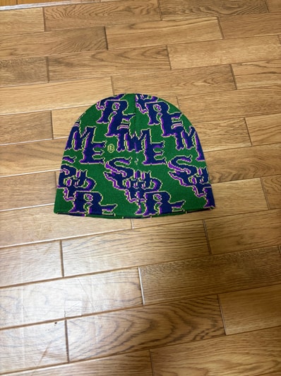 Supreme Slanted Gothic Outline Beanie "Green"