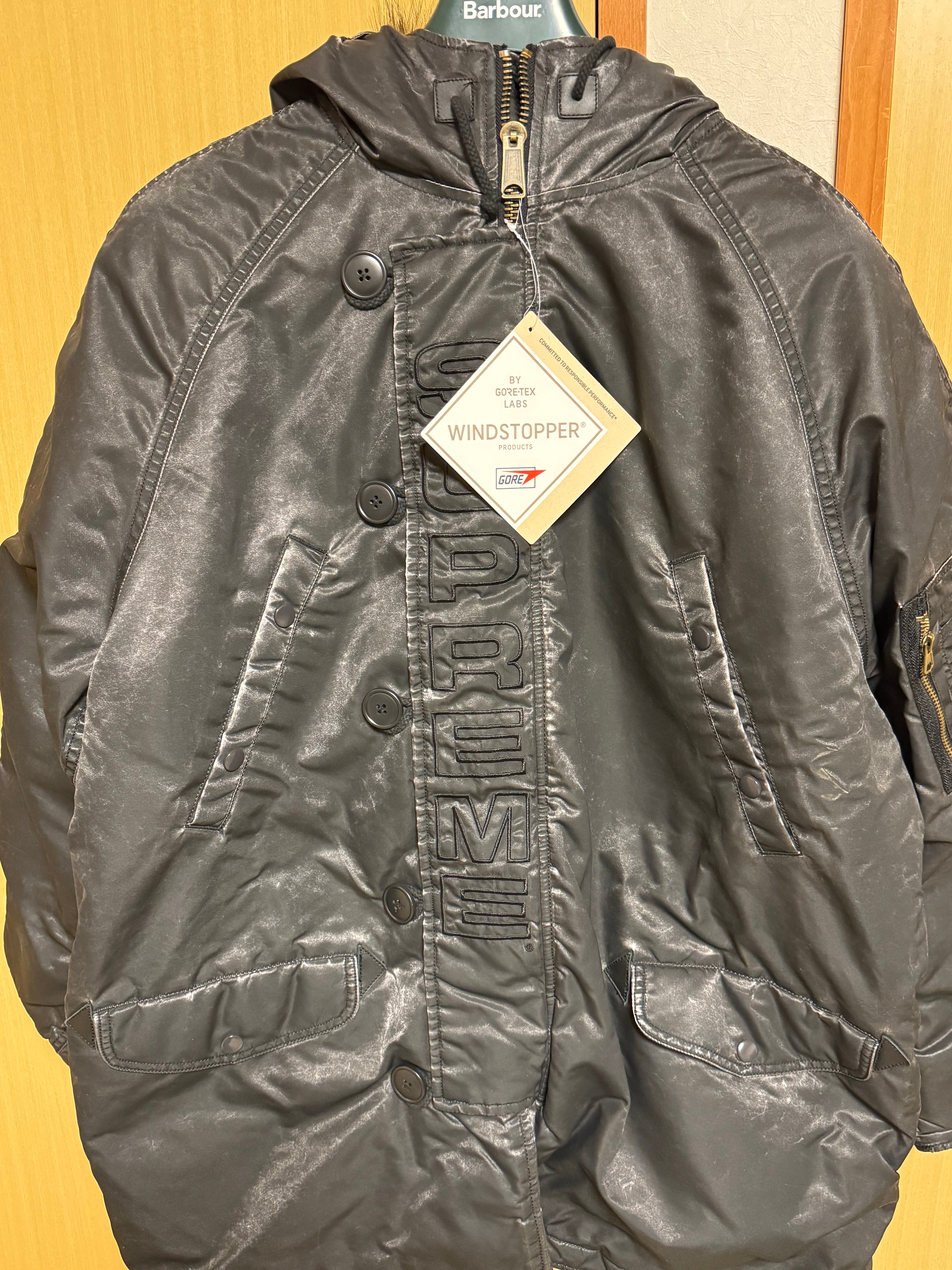 Supreme Washed Flight Satin N-3B Parka "Black"