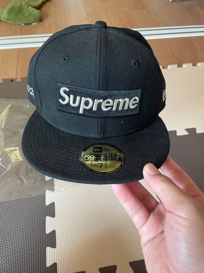 Supreme $1M Metallic Box Logo New Era® "Black"