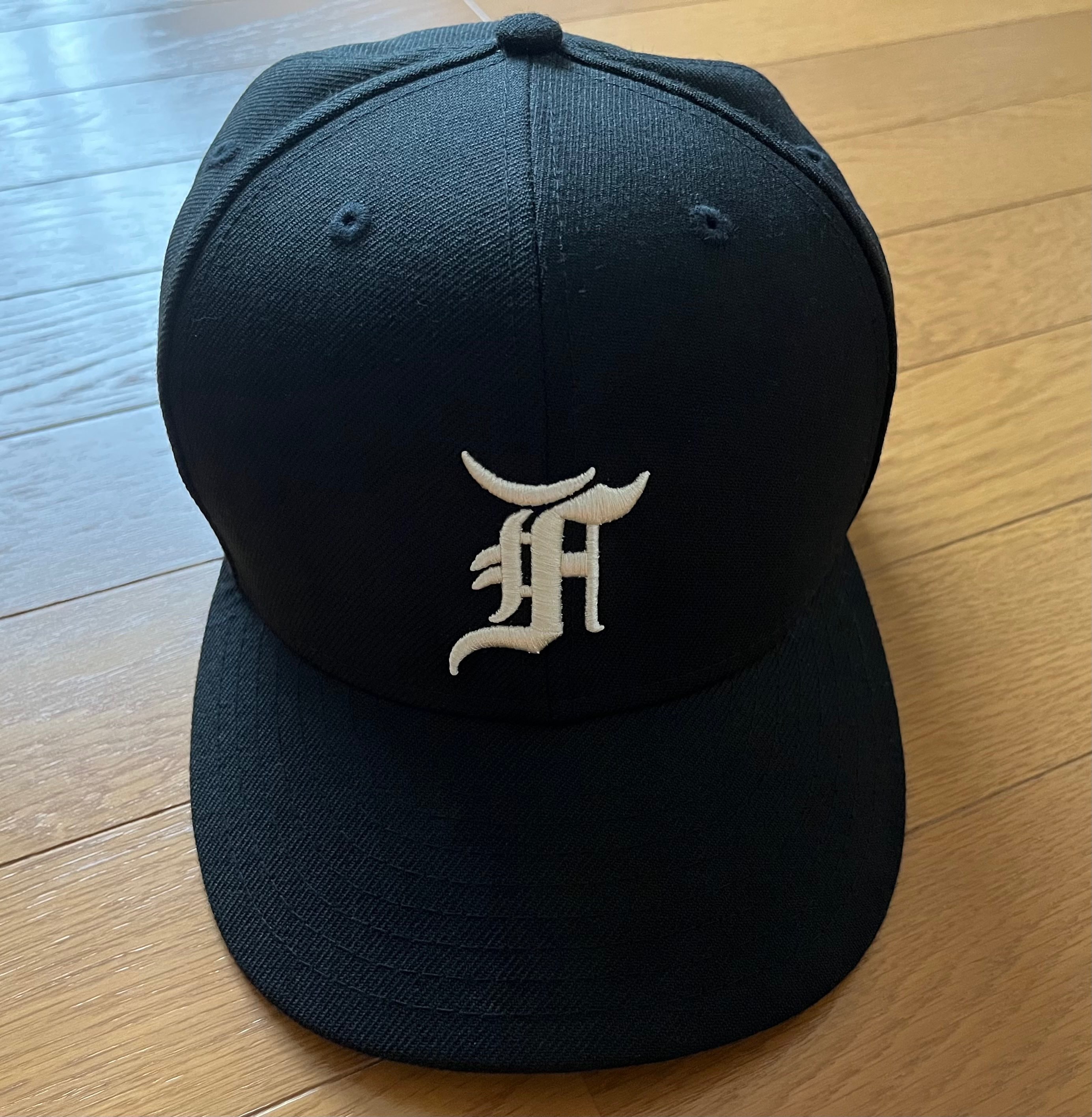 FEAR OF GOD ESSENTIALS New Era Fitted Cap (FW20) "Black"