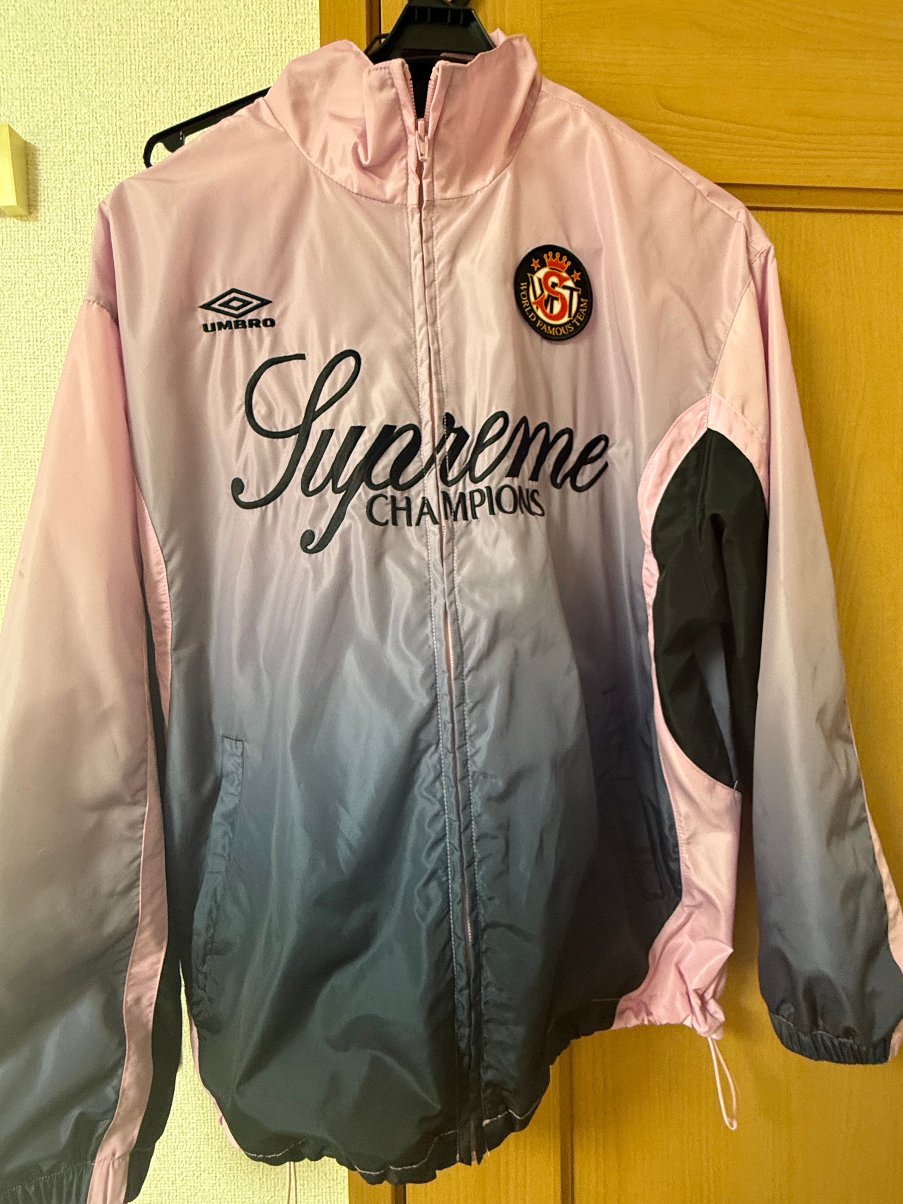 Supreme x Umbro Gradient Track Jacket "Pink"