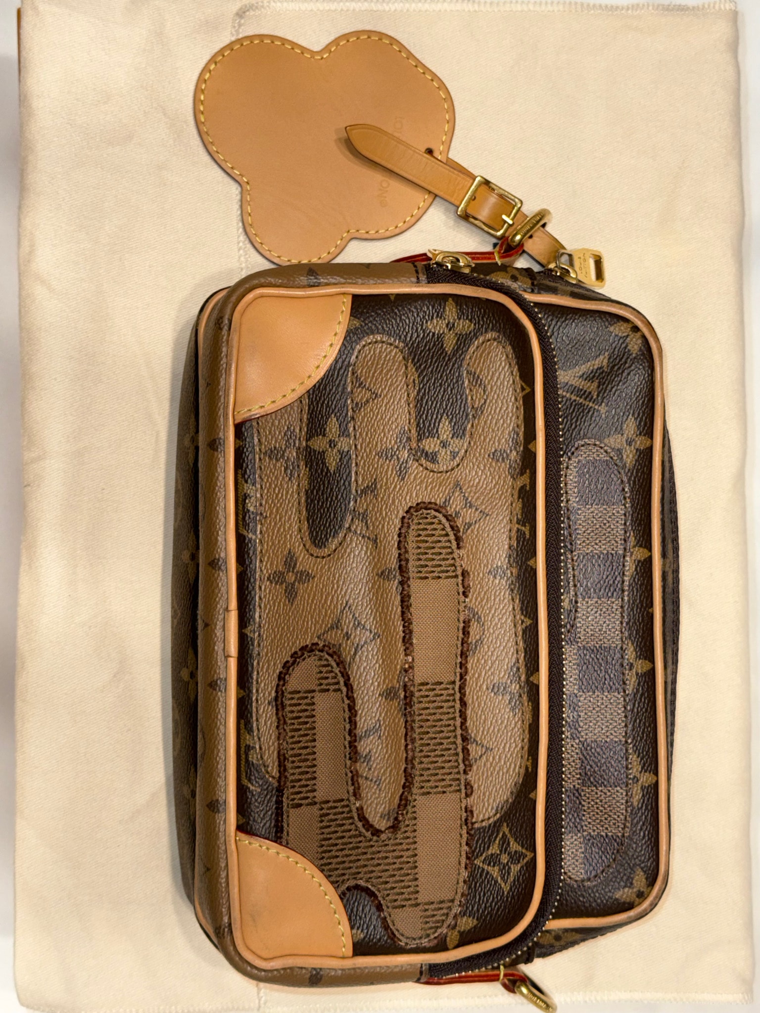 LOUISVUITTON NIGO