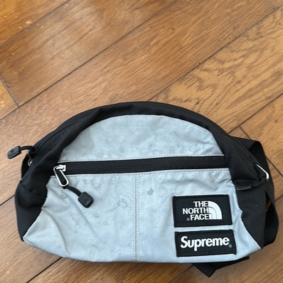 Supreme x The North Face Reflective 3M Roo 2 "Black"