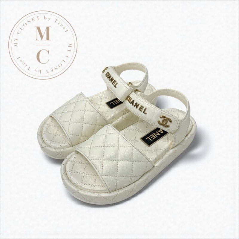 シャネル CHANEL サンダル 靴 シューズ レザー ホワイト 白 ゴールド 未使用 マトラッセ ココマーク ロゴ ベルクロ ストラップ