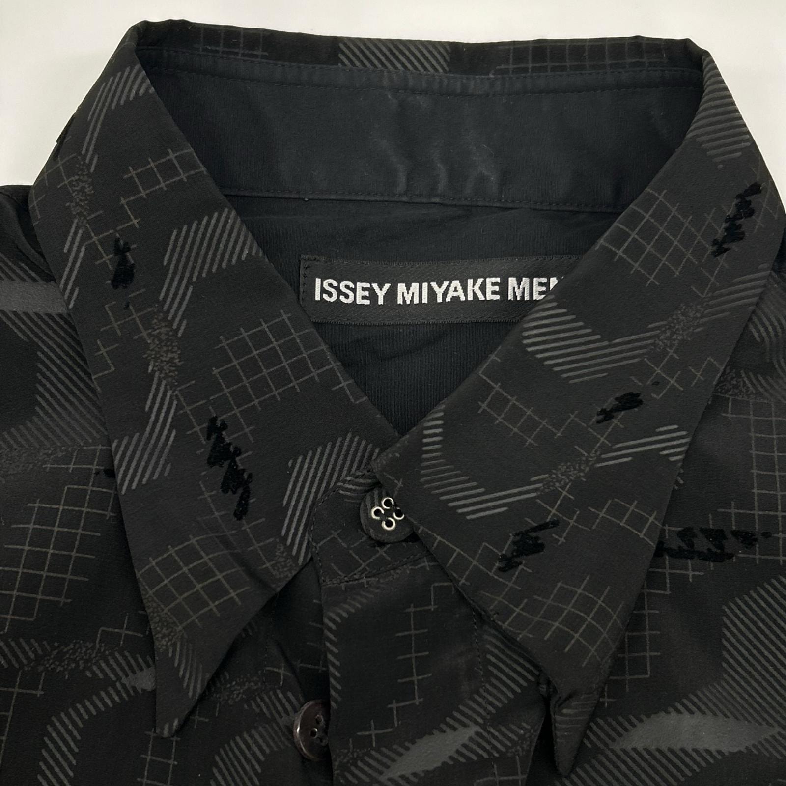 B (目立った傷や汚れなし)】イッセイミヤケメン 15AW ブラック×グレー