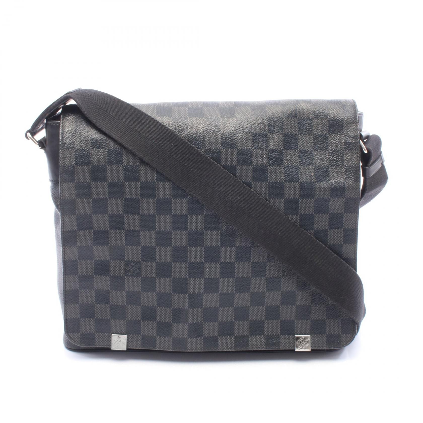 ルイ・ヴィトン LOUIS VUITTON ディストリクト MM NM ダミエグラフィット ショルダーバッグ バッグ PVCコーティングキャンバス レザー メンズ ブラック系 N41029 【中古】