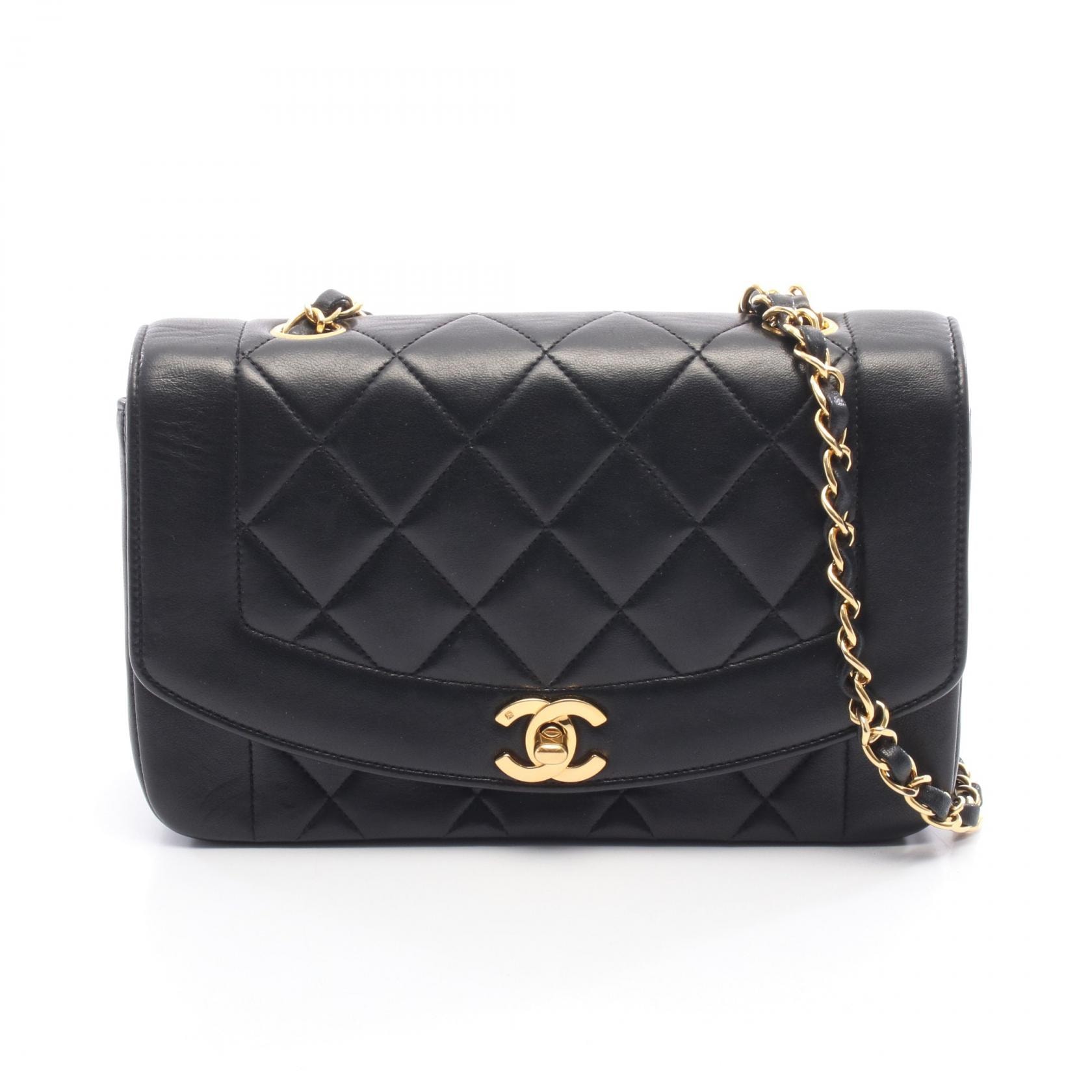 シャネル CHANEL マトラッセ ダイアナフラップ ショルダーバッグ バッグ ラムスキン(羊革) レディース ブラック系 【中古】