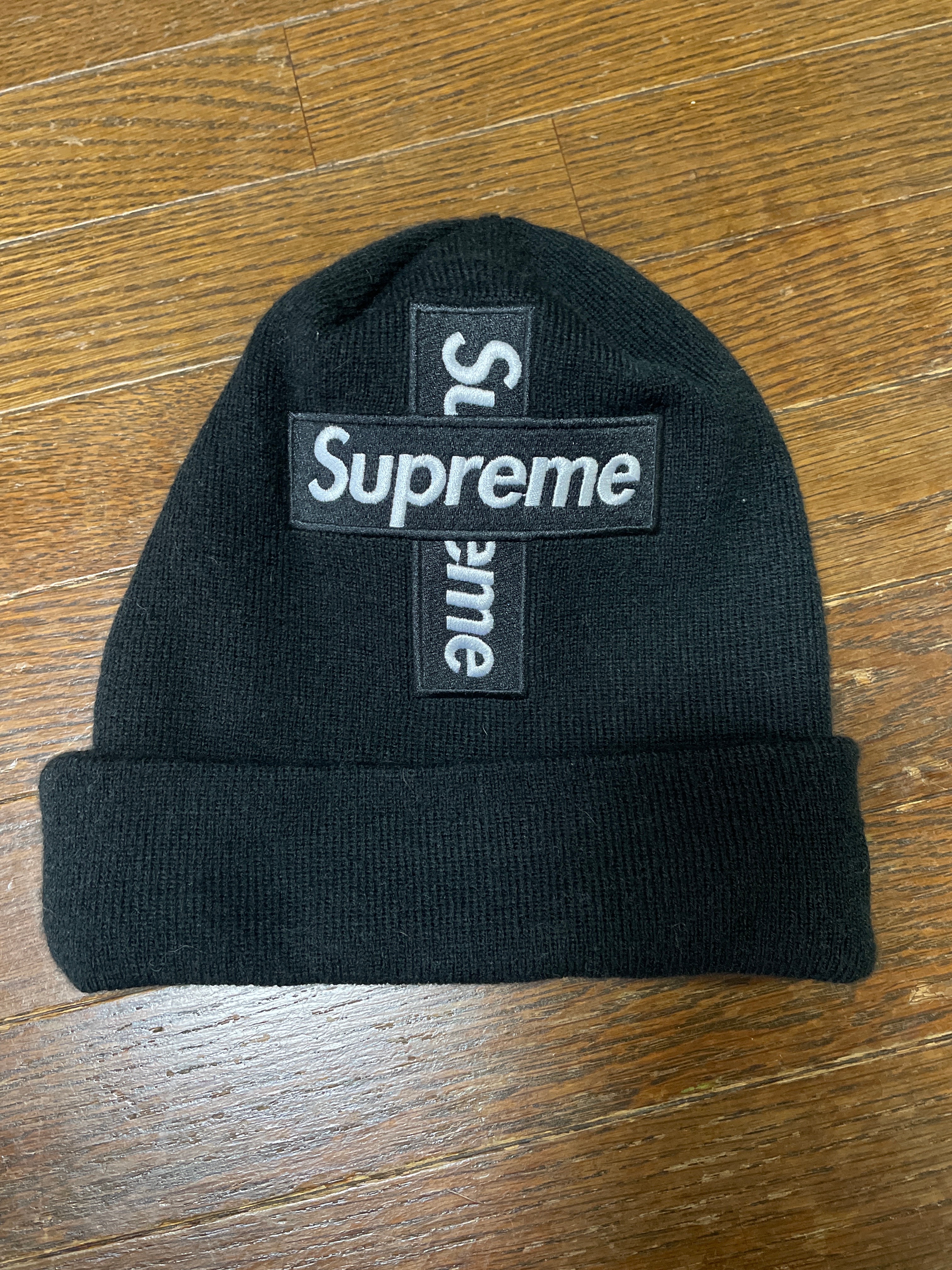 Supreme New Era® Cross Box Logo Beanie "Black"