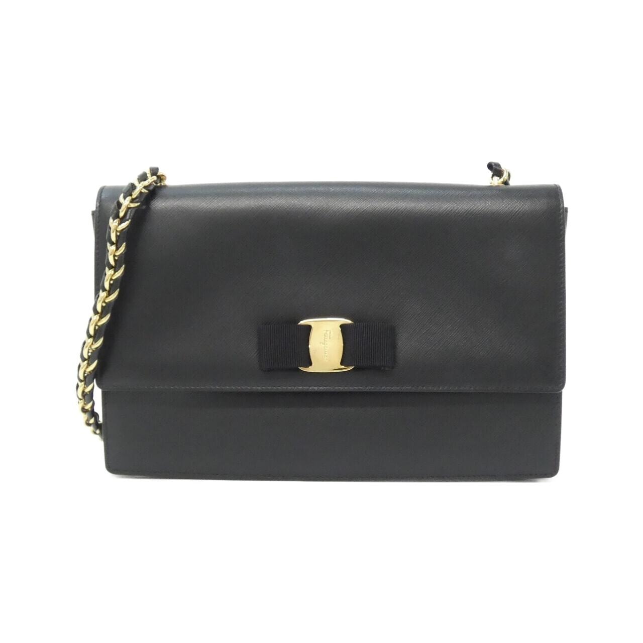 サルヴァトーレフェラガモ GINNY 21 E480 ショルダーバッグ