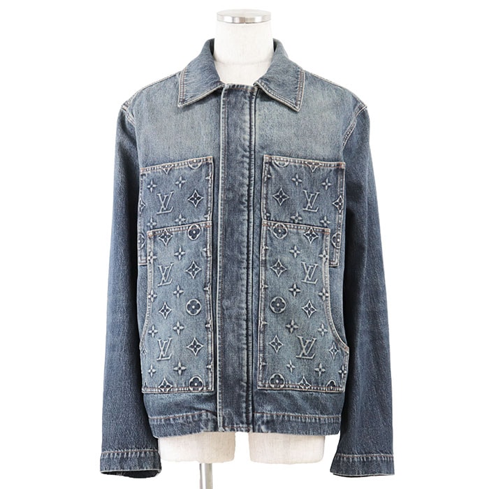 未使用 ルイ・ヴィトン 2023AW  デニムカバーオール ジップアップ モノグラムエンボス ヴィンテージ加工 ユーズドウォッシュ ジャケット メンズ ウォッシュドインディゴ 50 LOUIS VUITTON