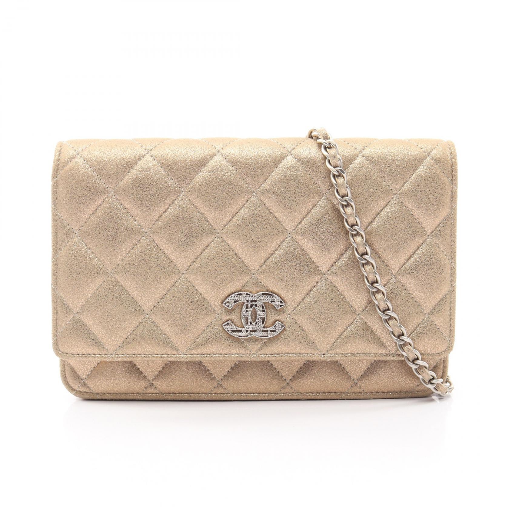 シャネル CHANEL マトラッセ ショルダーバッグ バッグ レザー レディース ゴールド系 【中古】