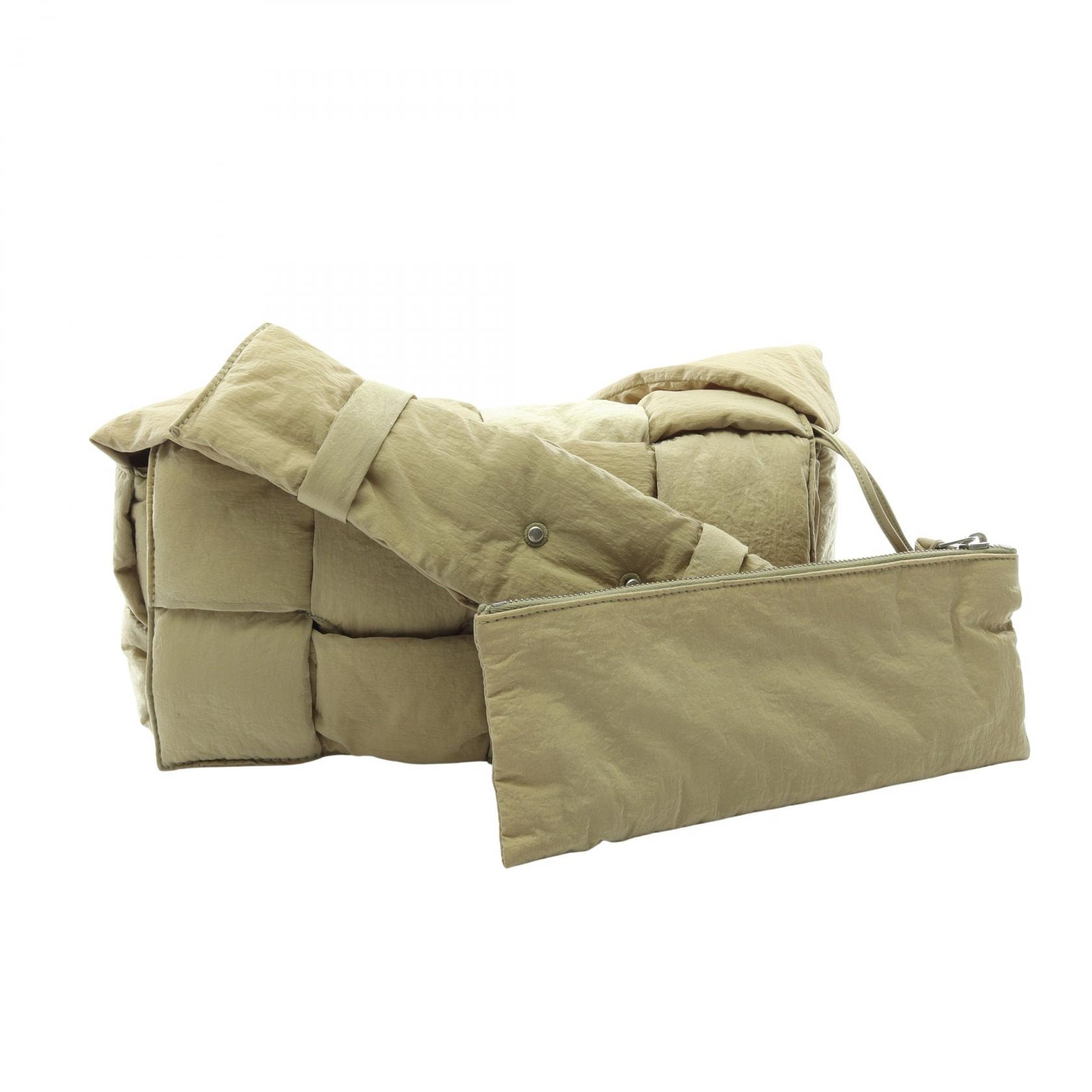 ボッテガヴェネタ BOTTEGA VENETA マキシイントレチャート パデッド テック カセット ショルダーバッグ バッグ ナイロン レディース グリーン系 【中古】