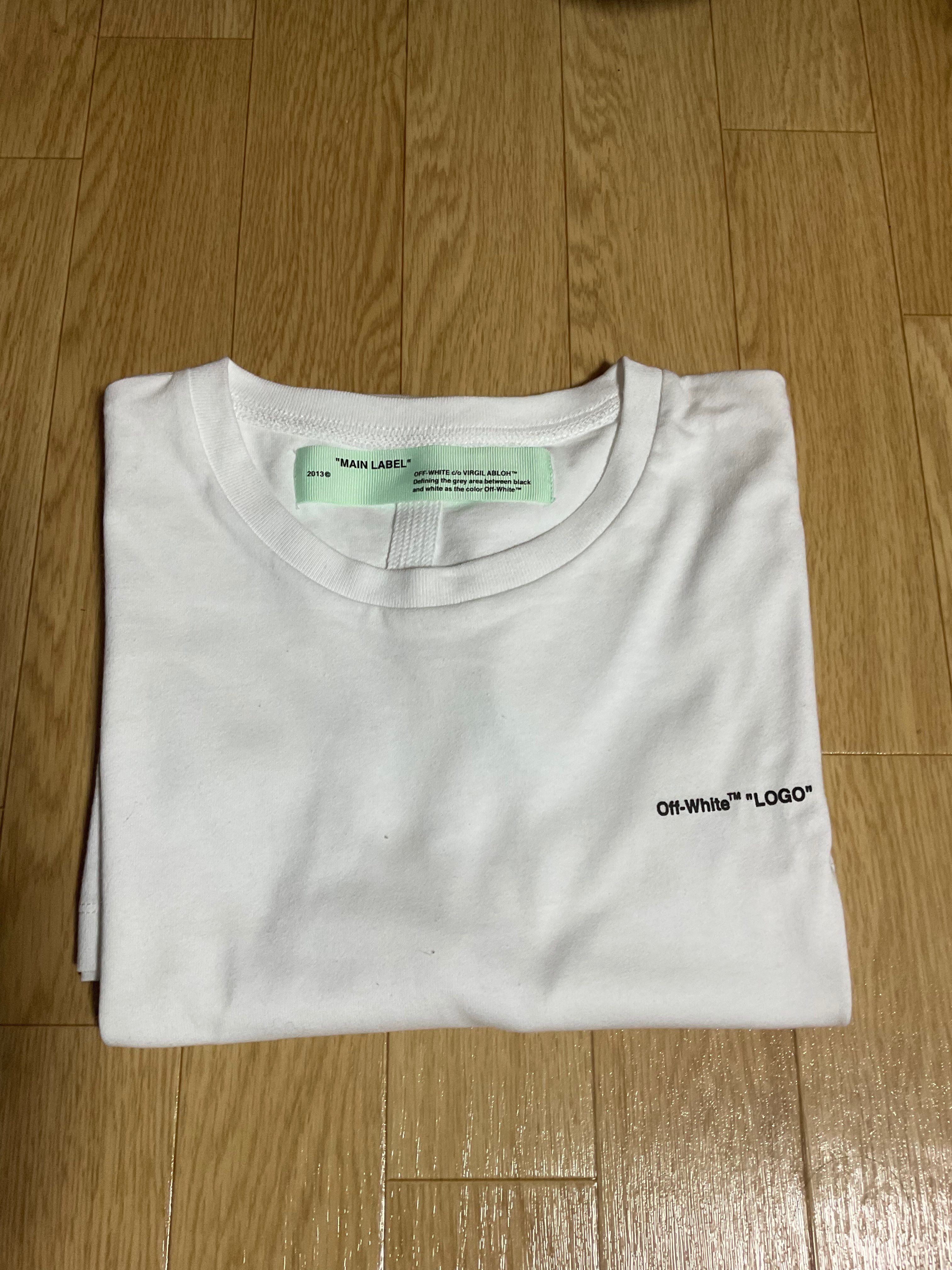 off-white tシャツ ワンポイント