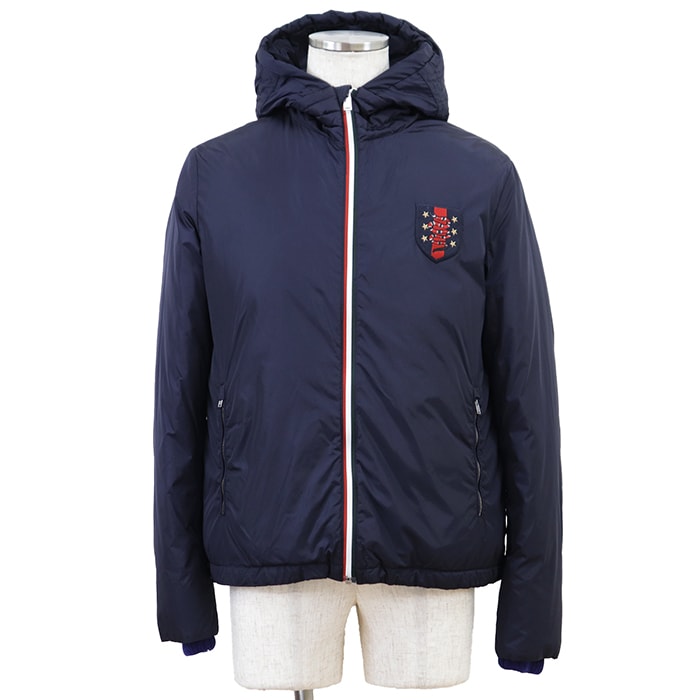 【美品】GUCCI グッチ ダウンジャケット サイズ 48 メンズ ウロボロス スネーク エンブレム ワッペン ナイロン100% アウター ハンガー・ガーメント付属 ネイビー 紺 イタリア製