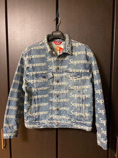 Supreme Frayed Logos Denim Trucker Jacket "Blue"