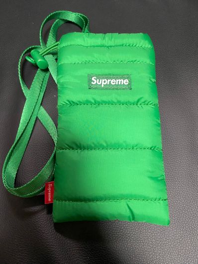 Supreme Puffer Neck Pouch Supreme Puffer Neck Pouch