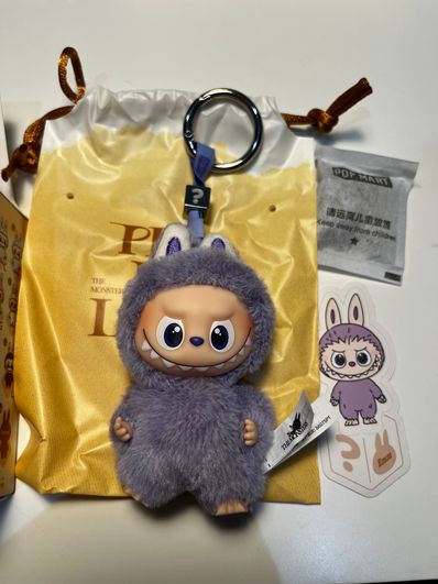 POP MART THE MONSTERS (LABUBU) Pin for Love Series-Vinyl Plush Pendant (A-M) ?