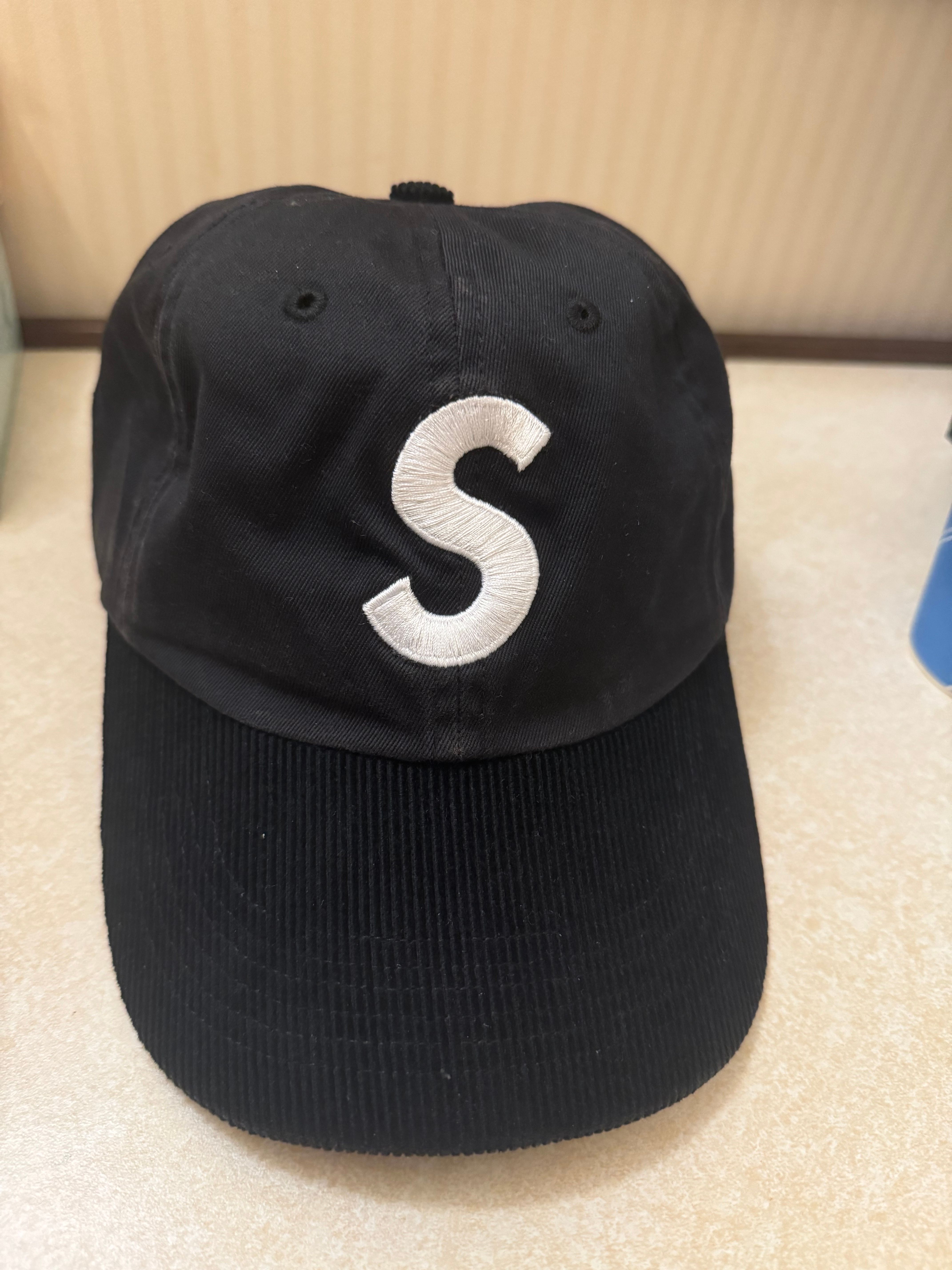 Supreme 2-Tone S Logo 6-Panel "Black"