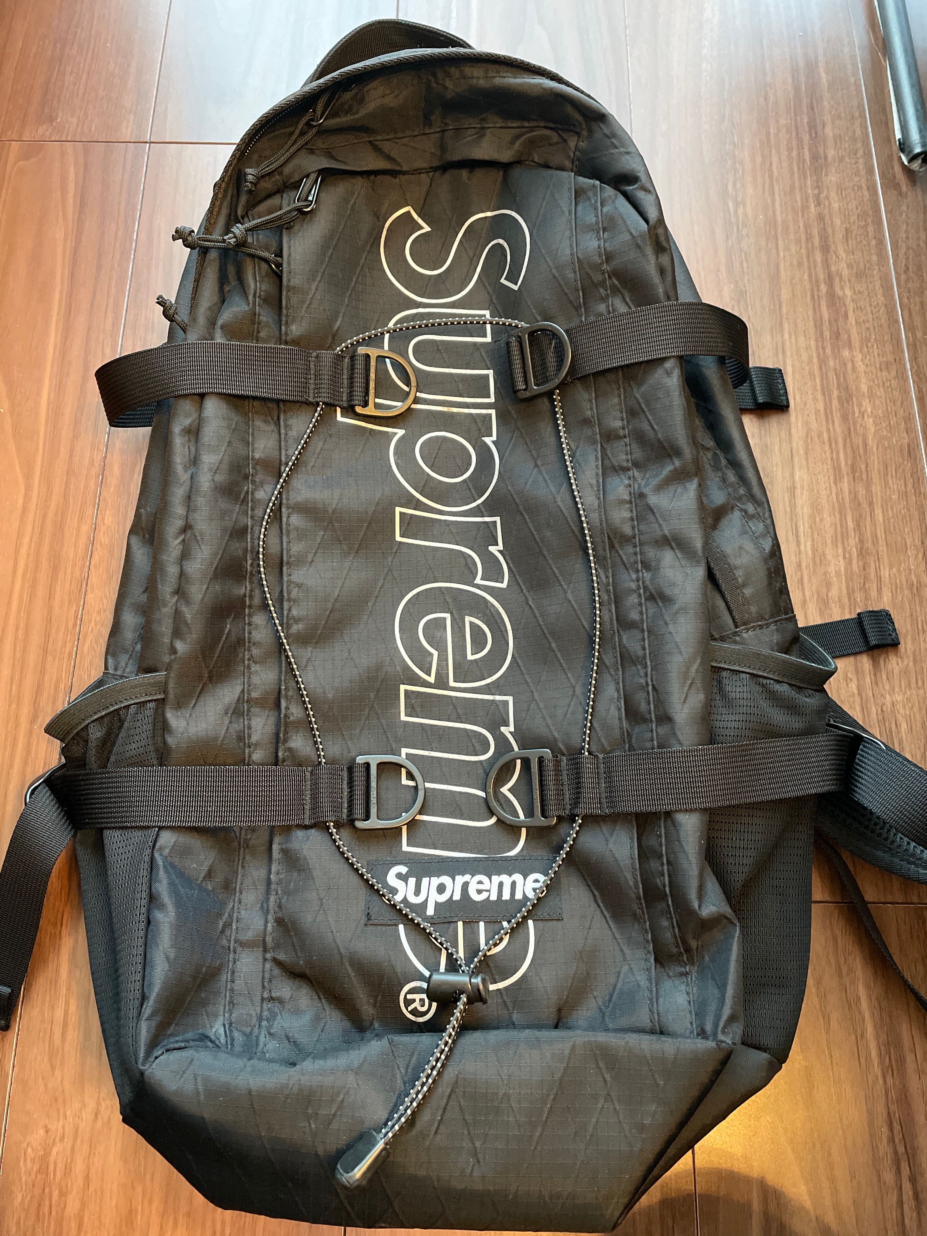 Supreme 18FW Backpack "Black"