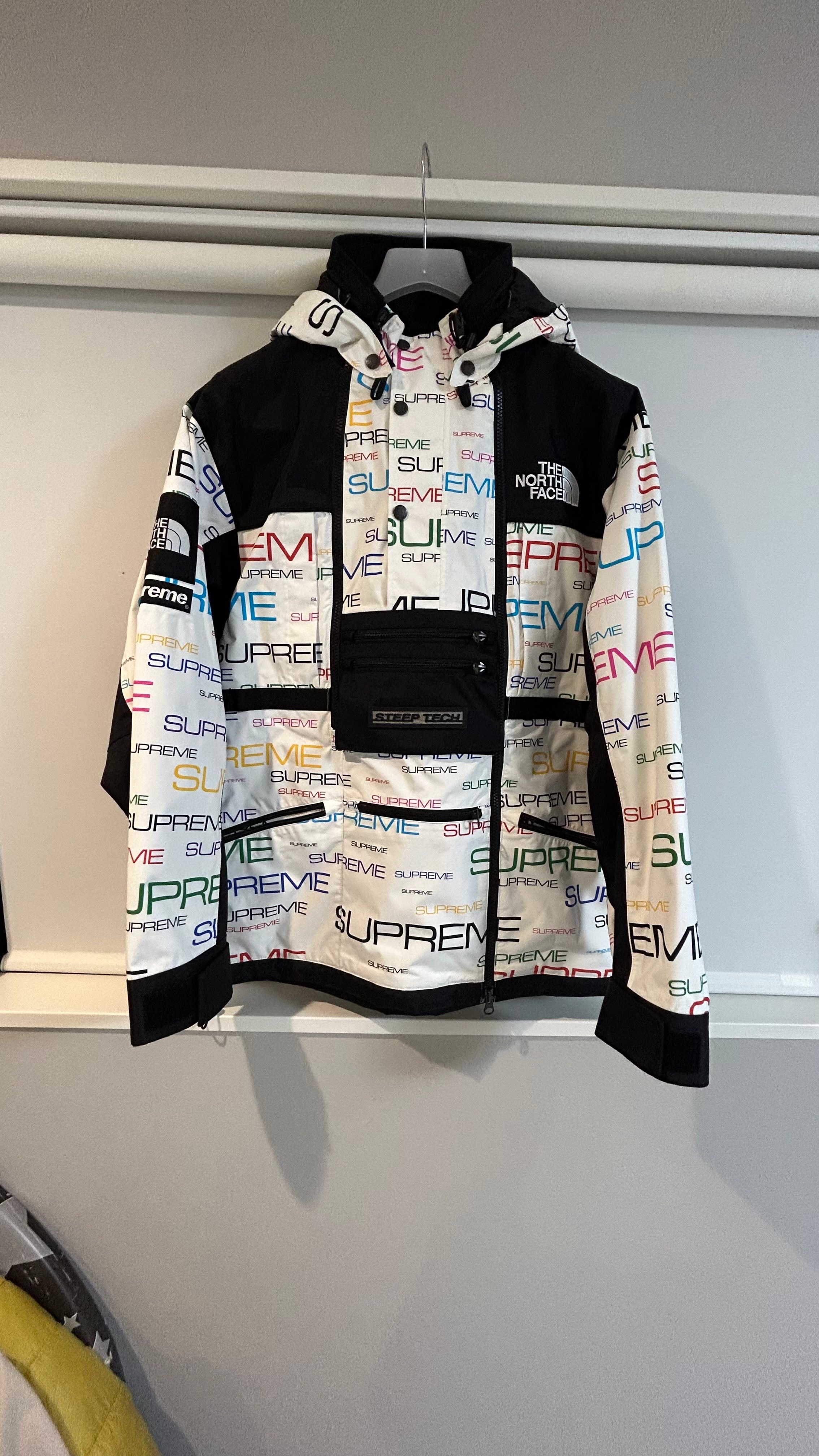 Supreme x The North Face Steep Tech Apogee Jacket "White"
