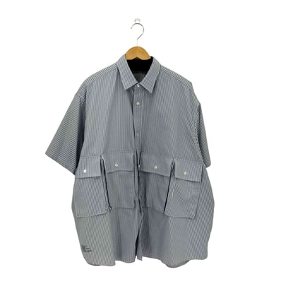 MICRO TYPEWRITER FLAP POCKET S/S SHIRT ストライプシャツ【1141932882308】