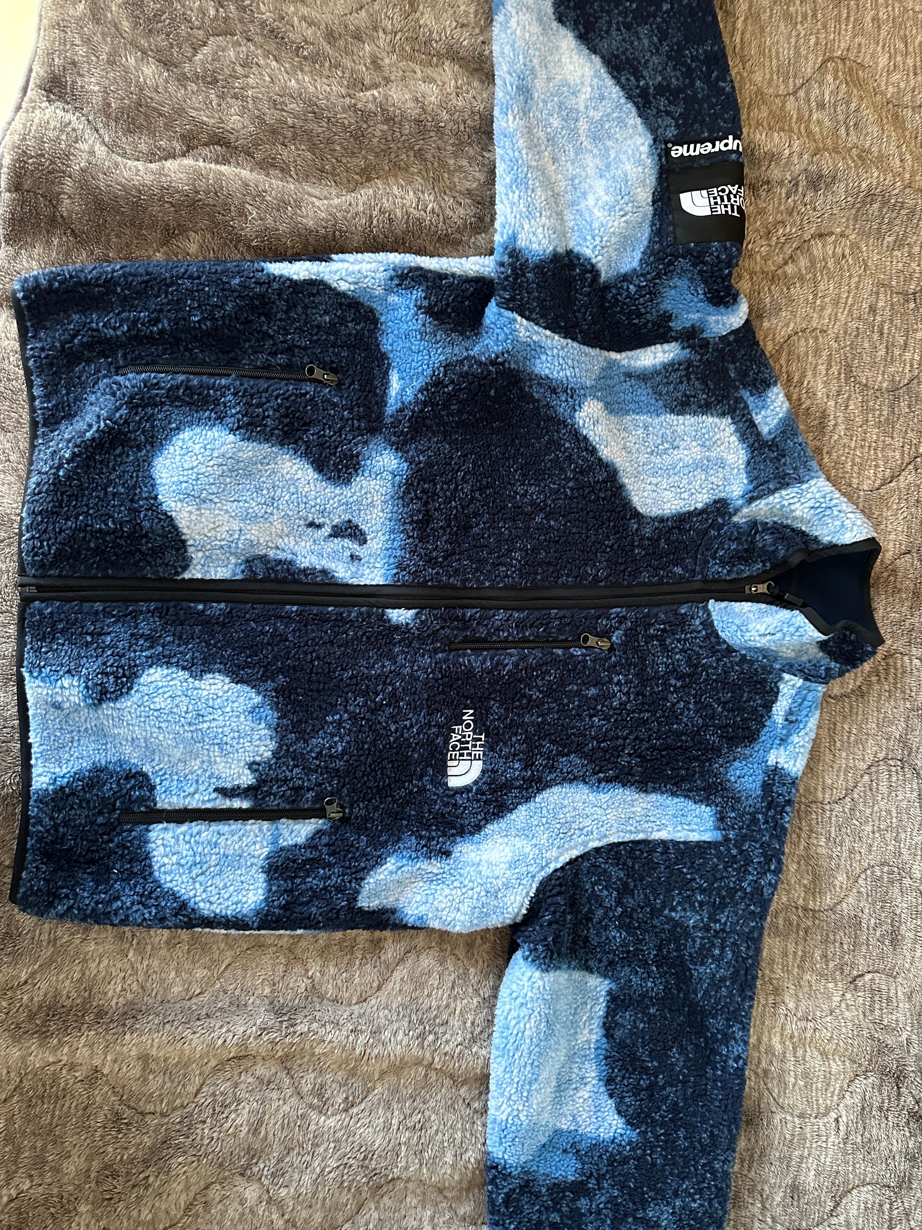 Supreme x The North Face Bleached Denim Print Fleece Jacket "Indigo"