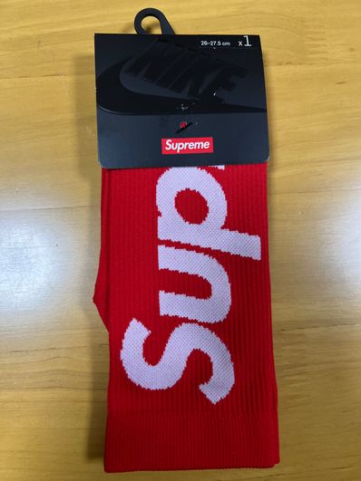 Supreme / Nike Lightweight Crew Socks "Red"