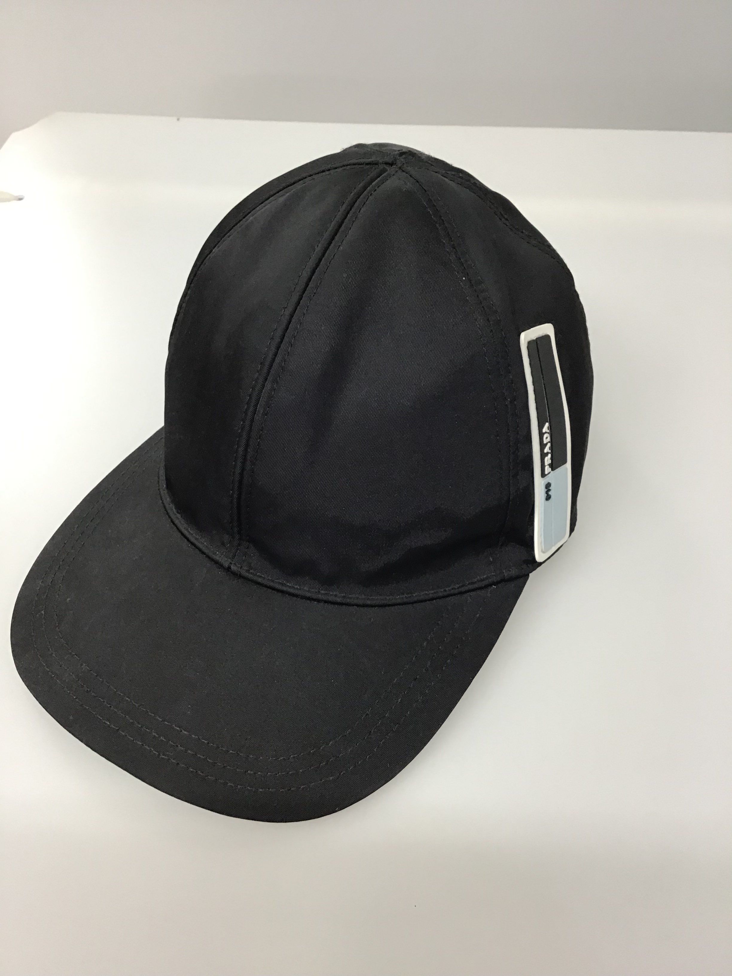 PRADA 6ブロックキャップ