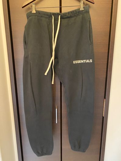 FEAR OF GOD Essentials Graphic Sweatpants "Black"