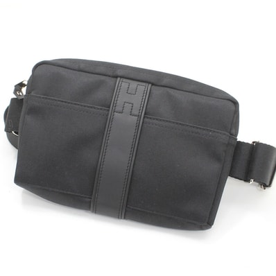 【新品・未使用】HERMES エルメス ボディバッグ アカプルコ ポシェット サンチュール 黒 ナイロンxレザー Hロゴ ブラック 軽量 メンズ レディース HERMES ブランド エレガント ファッションアイテム オシャレ 人気 プレゼント ギフト 便利