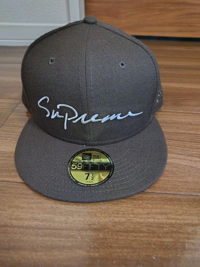 Supreme Classic Script New Era "Brown"