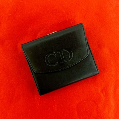 Christian Dior ディオール CD ロゴ レザー 三つ折り財布 ブラック
31162