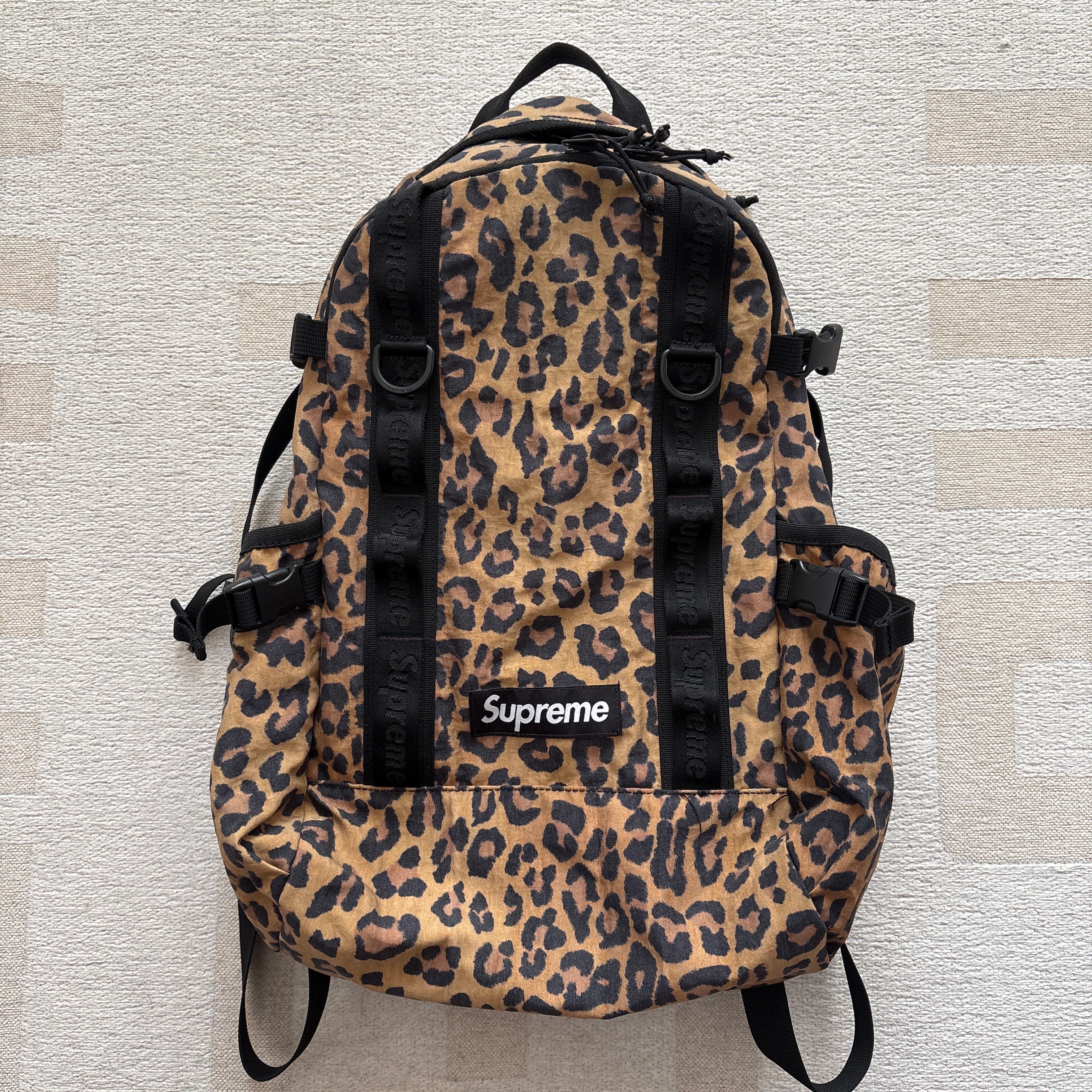 B (目立った傷や汚れなし)】シュプリーム 20FW バックパック 21L