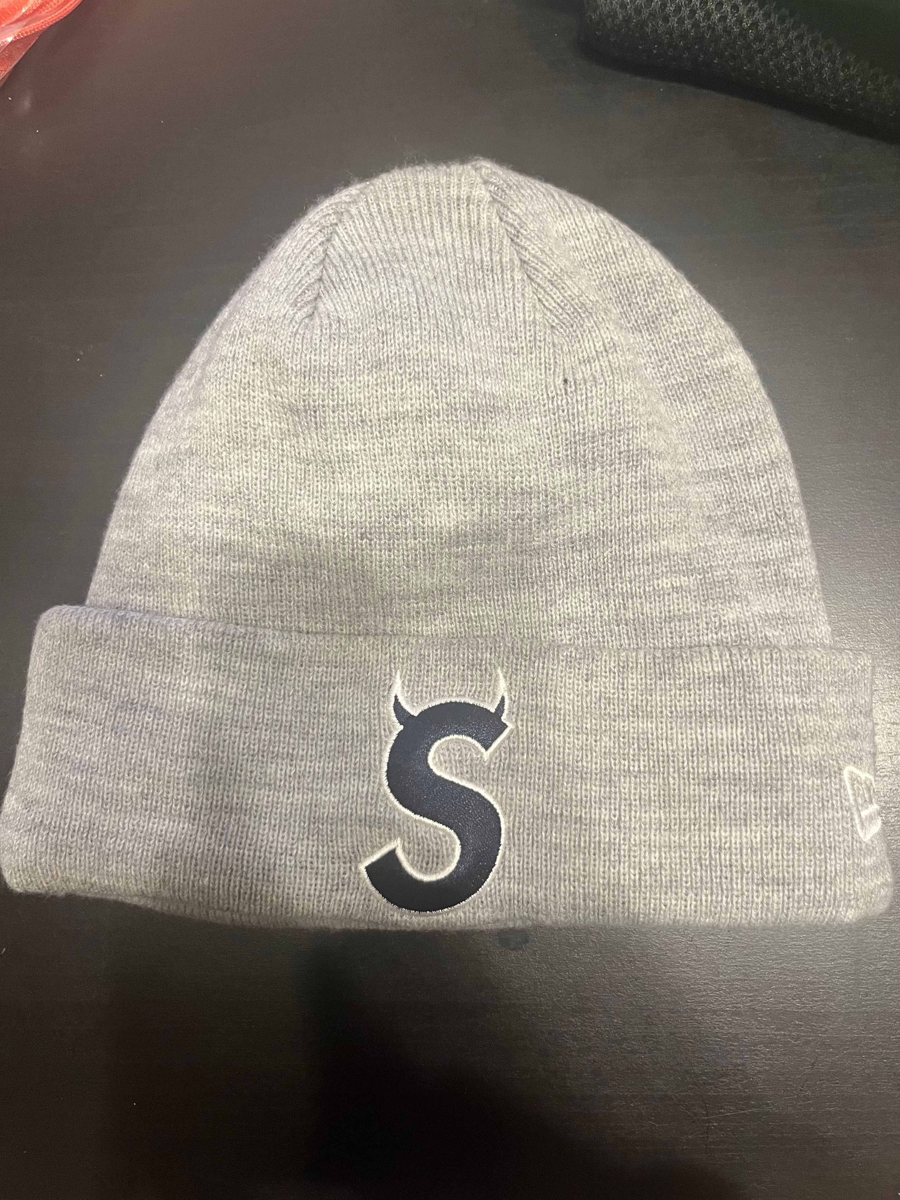Supreme New Era S Logo Beanie "Heather Grey" (22FW)